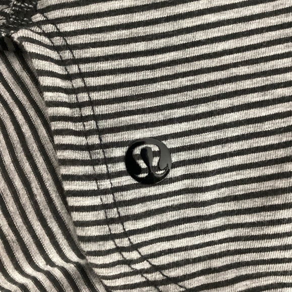 Lululemon Circadian Long Sleeve V Neck Tee Grey Black Stripe - Picture 6 of 6